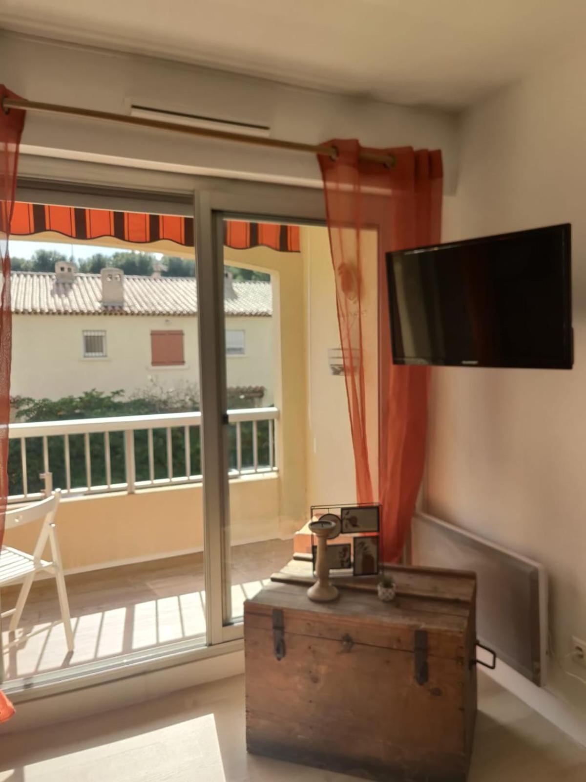 Saint-Mandrier-Sur-Mer Rsd Les Cometes Exterior photo